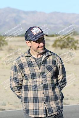 media/Jan-15-2026-Racers Edge (Thu) [[dfebeb70ab]]/1-Around the Pits-Track Walk/